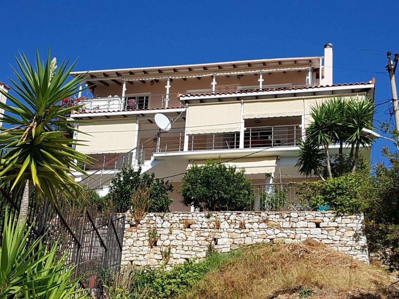 Appartamento ★ Meniko'S House ★ Cozy Nest Himare Esterno foto
